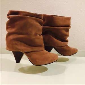 7.5 Taupe Steve Madden slouch booties